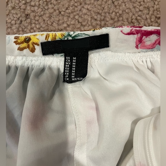 FOREVER 21 Junior Floral White Spaghetti Mini dress with Open Back - Picture 2 of 8